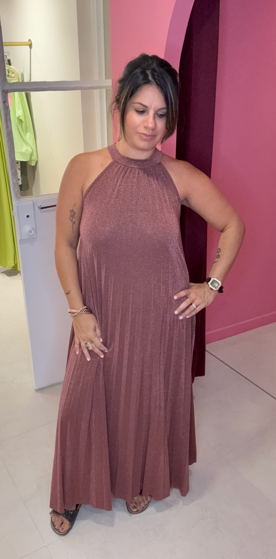ROBE LONGUE PLISSÉE CHOCOLAT