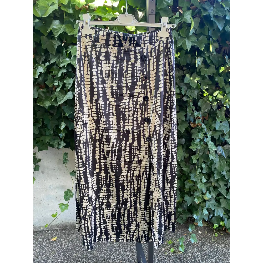 Jupe longue fendue beige et noire
