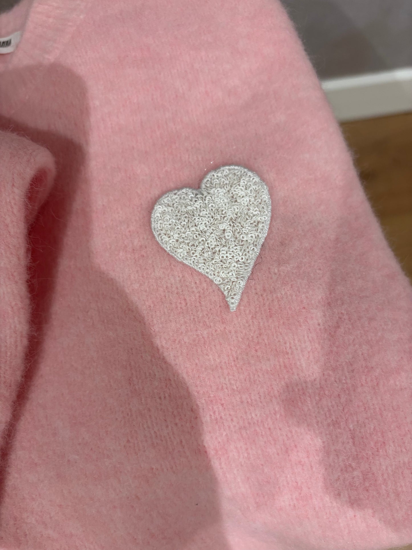 PULL ROSE CŒUR SEQUINS