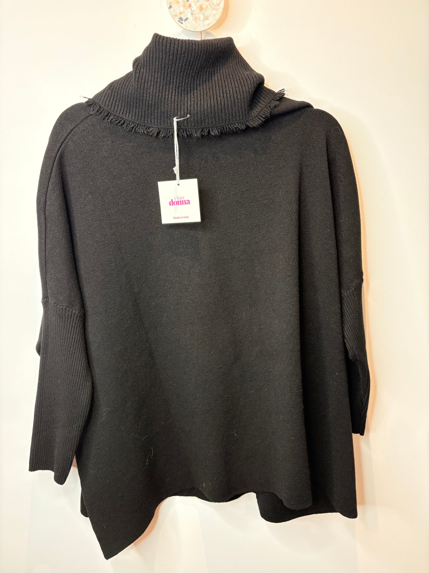 PULL PONCHO NOIR