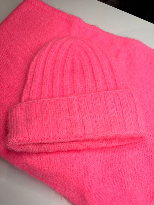 ENSEMBLE BONNET/ECHARPE ROSE