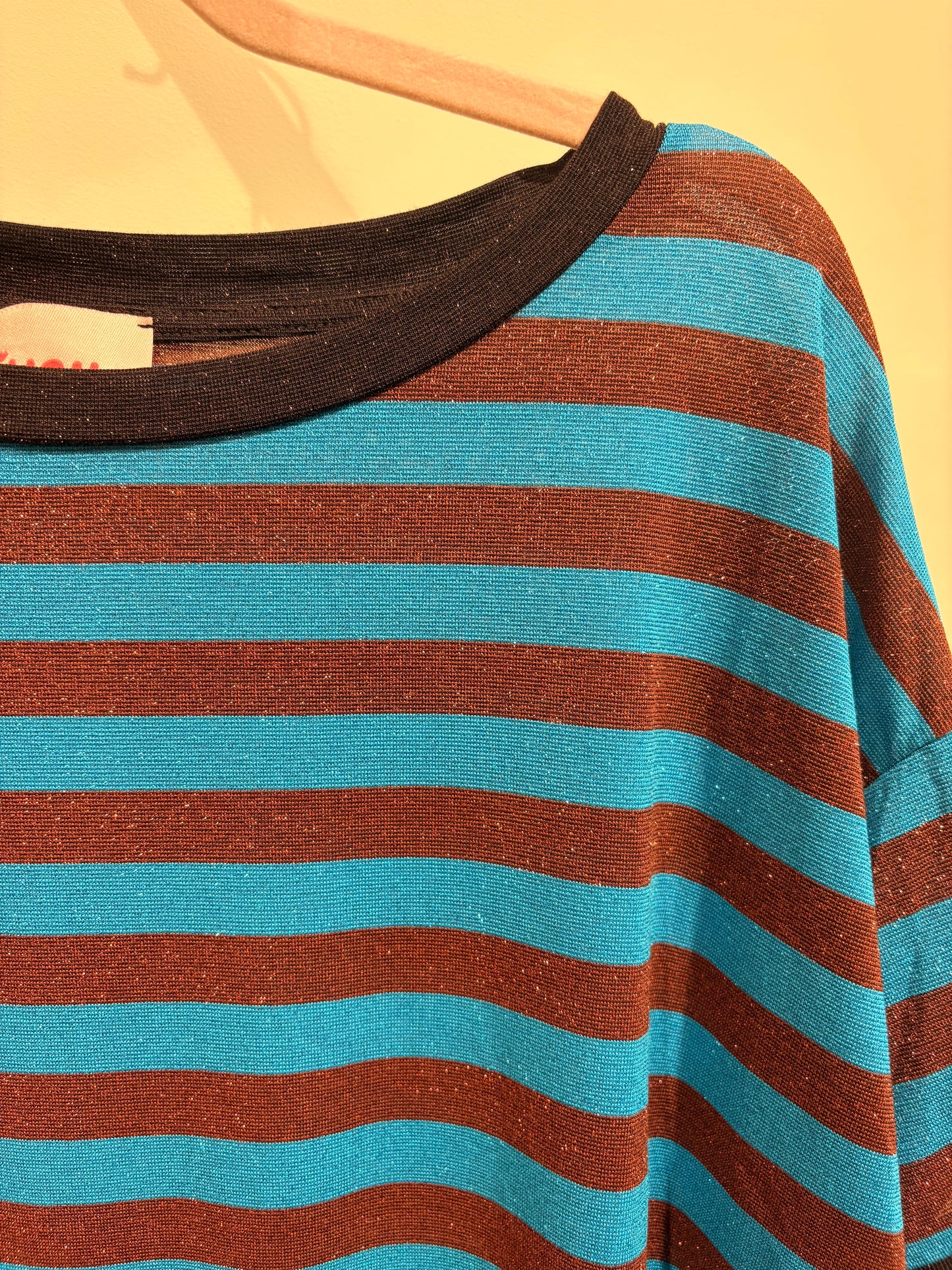 TOP MARINIÈRE TURQUOISE ET MARRON PAILLETÉ