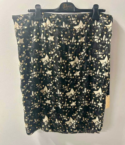 ÉCHARPE NOIRE ÉTOILES OR