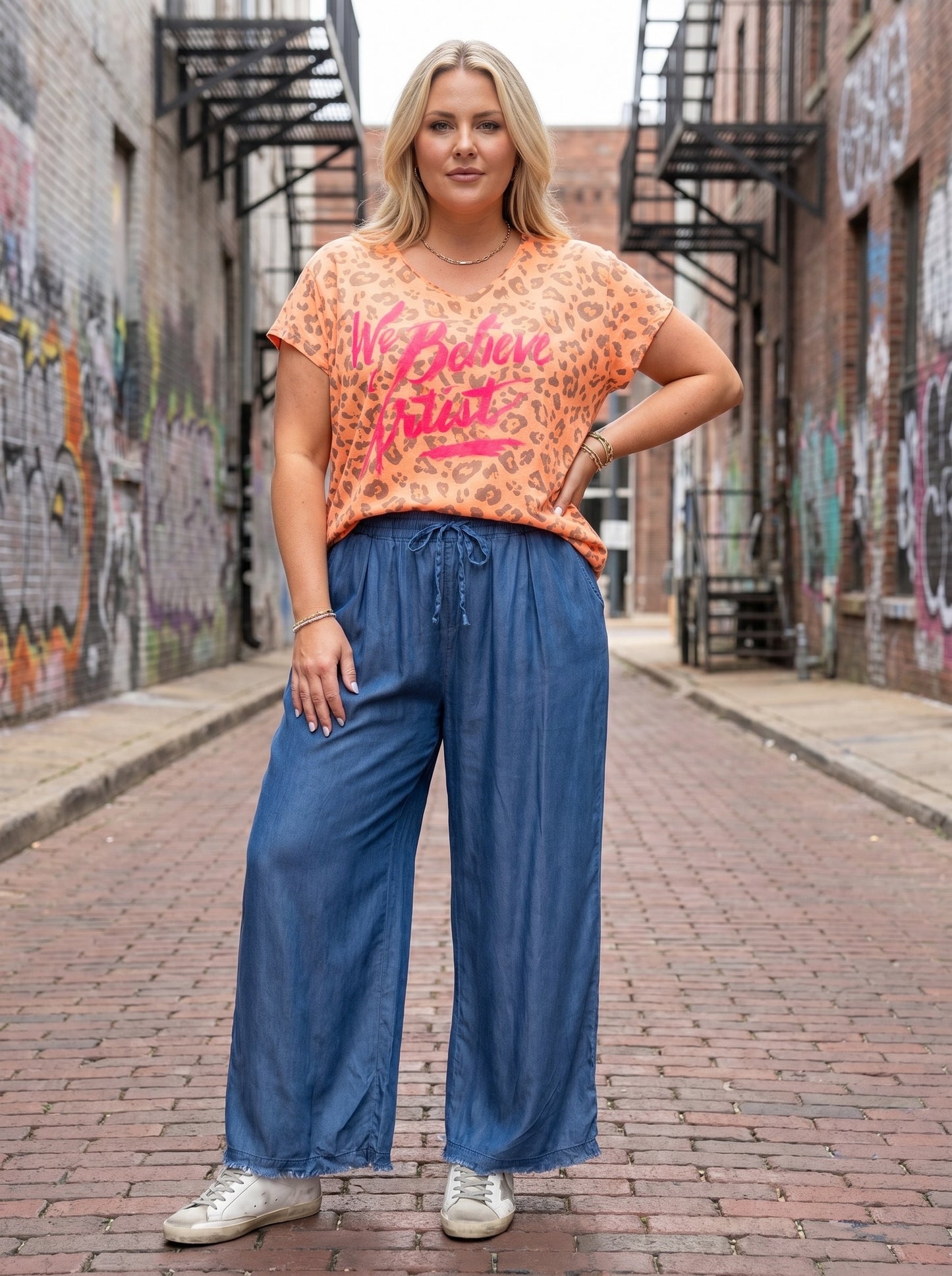 PANTALON LARGE BLEU JEAN TAILLE 42 et +