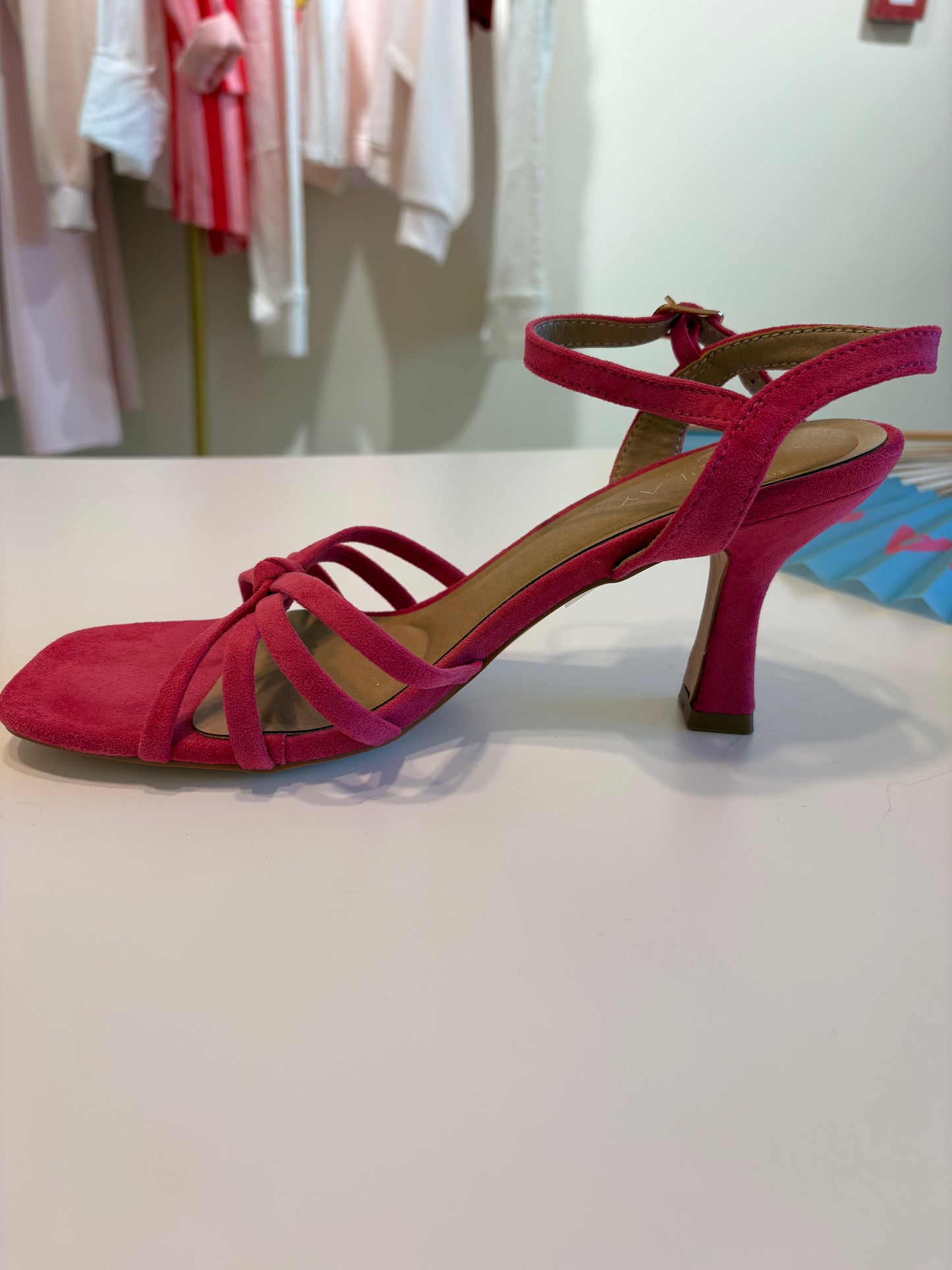 SANDALES A TALONS FUSHIA