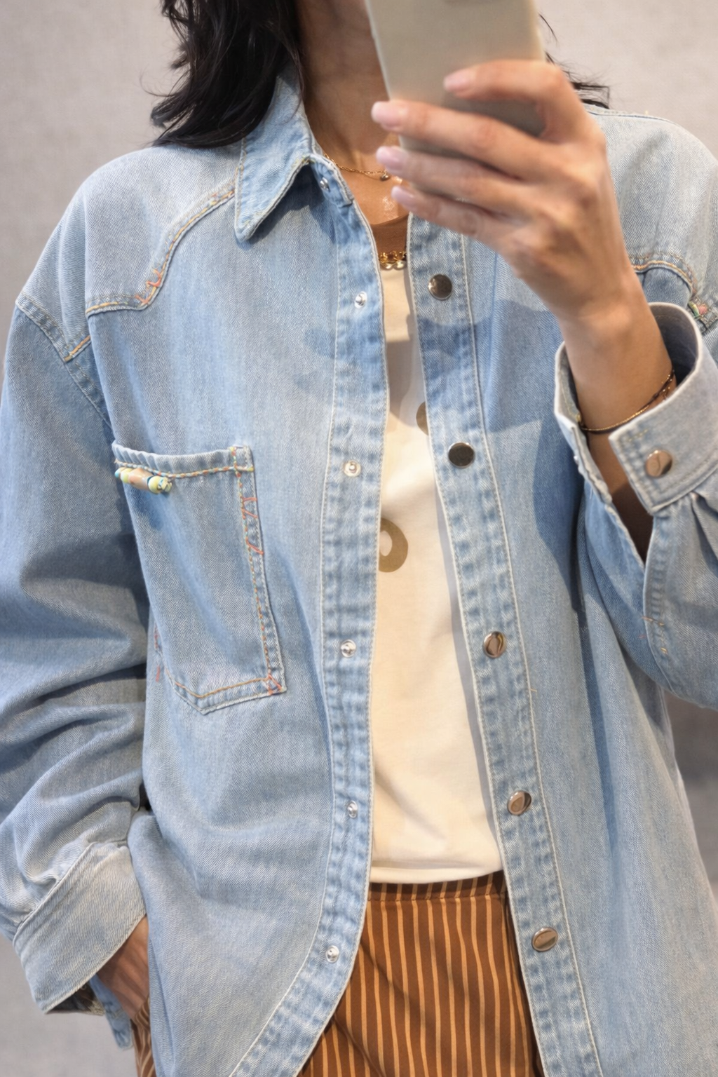 T-SHIRT LOOK SO COOL