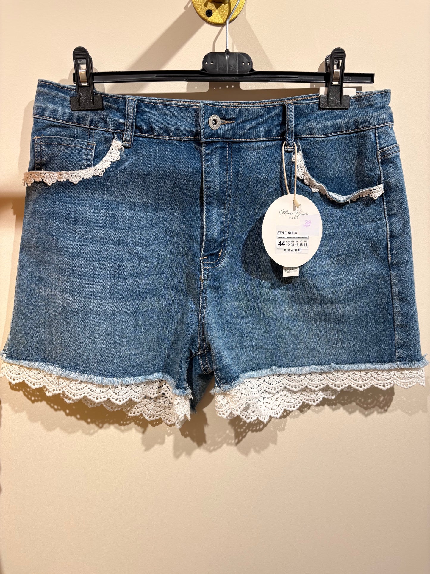 SHORT EN JEAN CARLA