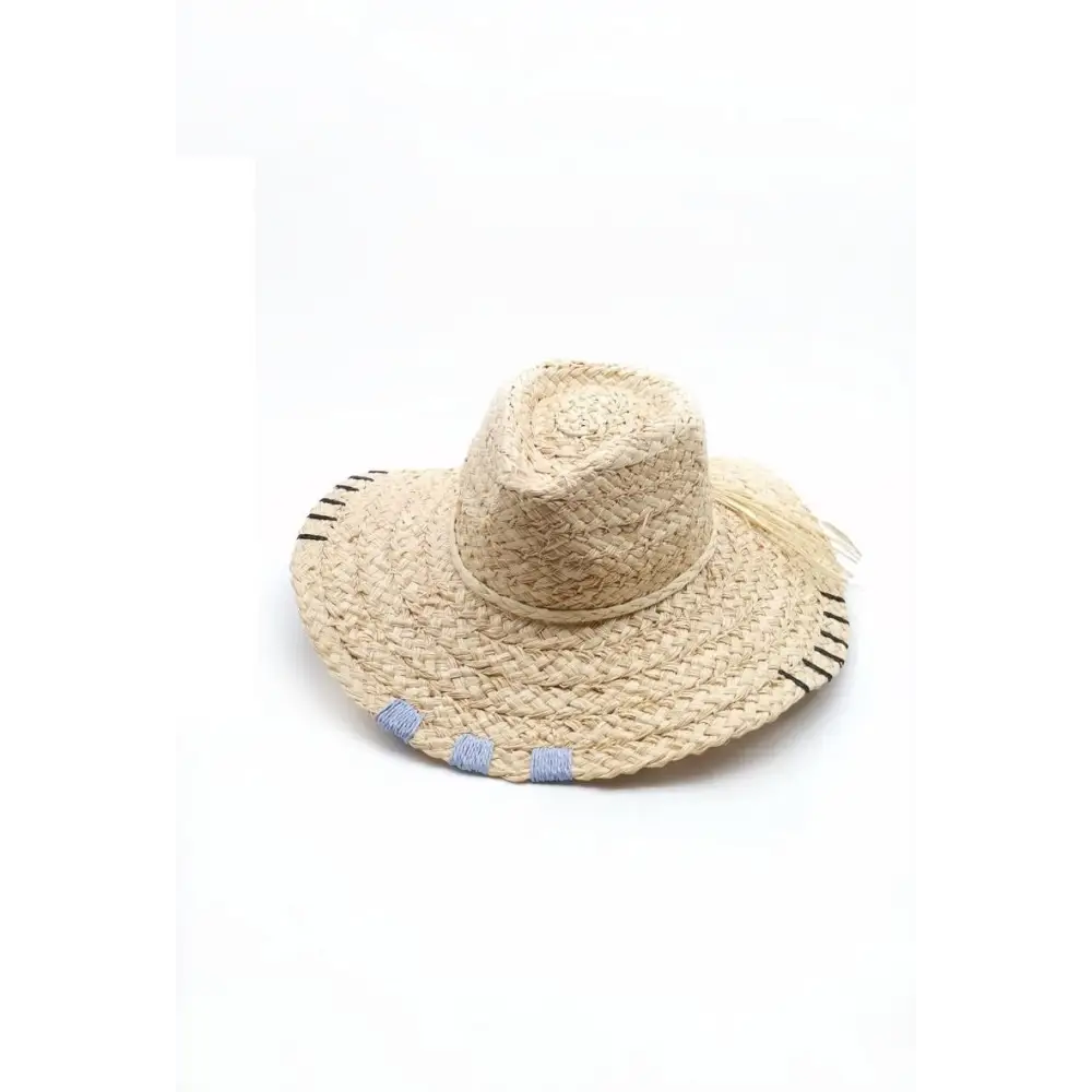 Chapeau en raphia