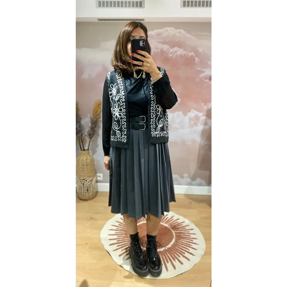Jupe midi plissée anthracite ceinturée